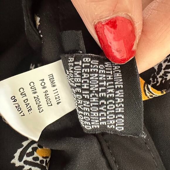 Torrid Georgette Keyhole Neck Sheer Top Floral Tunic Size 1X Flowy Office Black - Picture 7 of 8